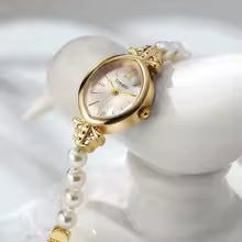 Retro Wrist Watch With Pearls